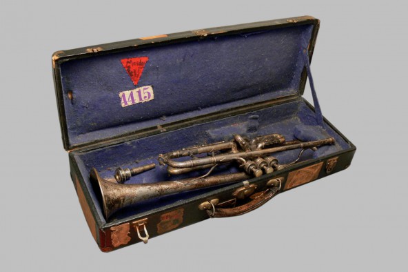 Koffer met daarin de trompet van Jaap van Mesdag.