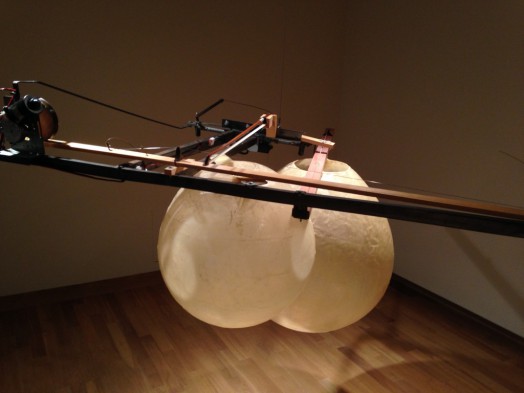 Nico Parlevliet (1948) Tuning, 2013, installatie, collectie kunstenaar.